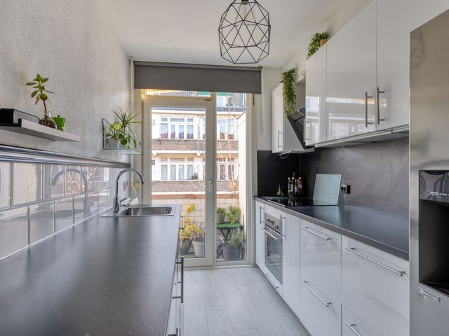 Rhenenstraat 182, 's-Gravenhage