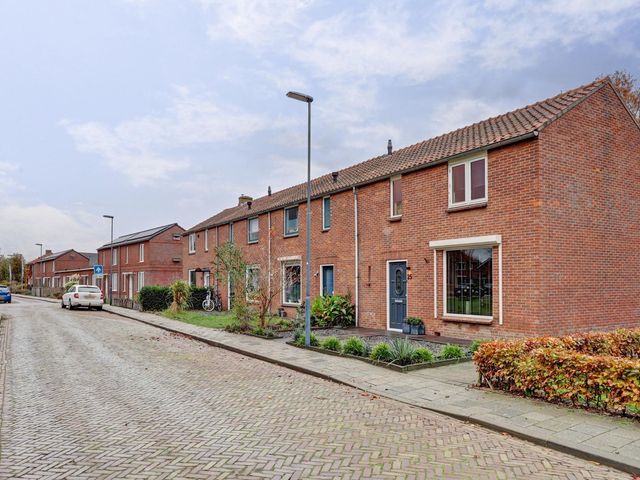 Westerstraat 25, Heinkenszand