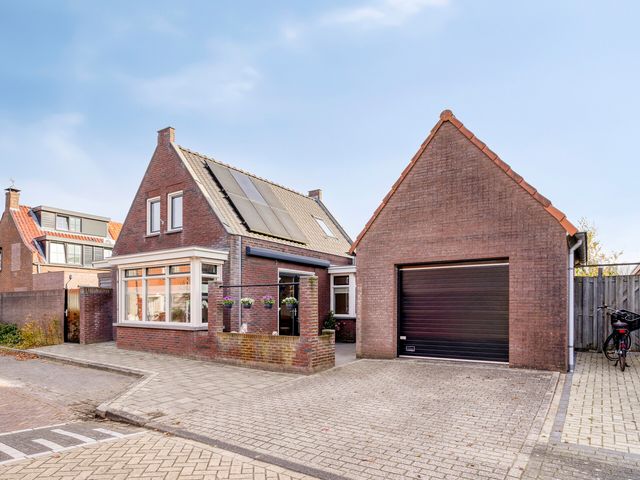 Lindenstraat 2, Bunschoten-Spakenburg