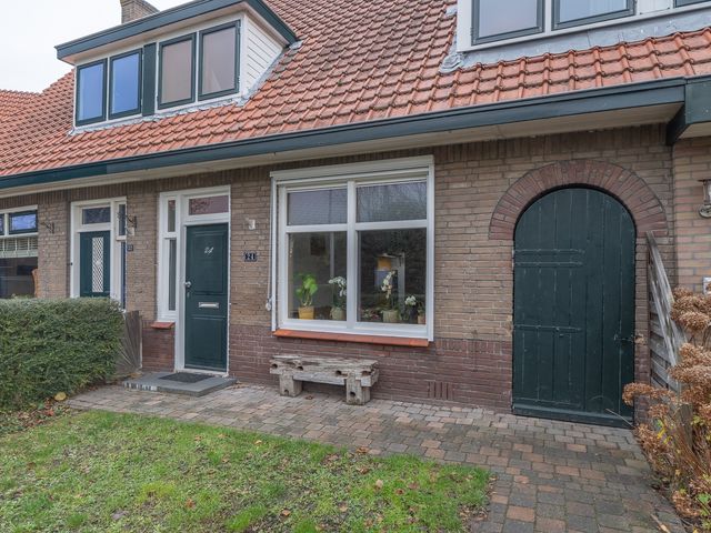 Hoogeweg 24, Wemeldinge