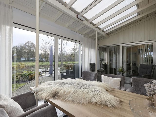 van Middelhovenstraat 42, Axel