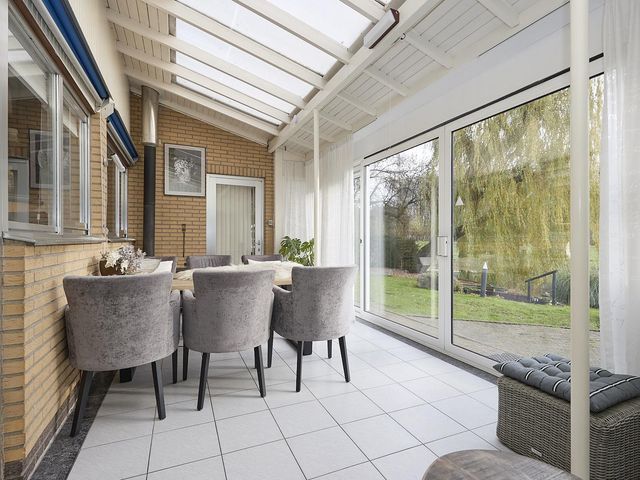 van Middelhovenstraat 42, Axel