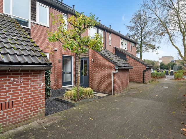 Heelmeestersdreef 103, Apeldoorn