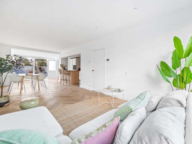 Graaf Adolflaan 2, Leidschendam