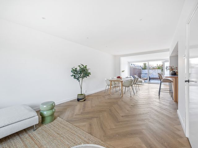 Graaf Adolflaan 2, Leidschendam