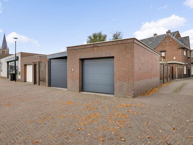 Kerkstraat 15, Nederweert