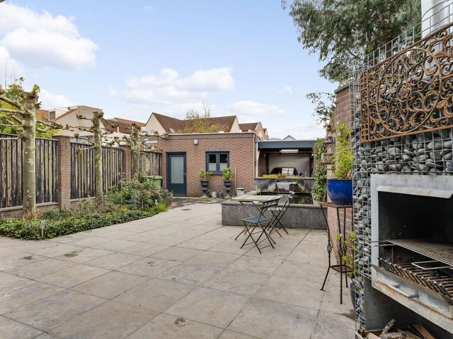 Kerkstraat 15, Nederweert