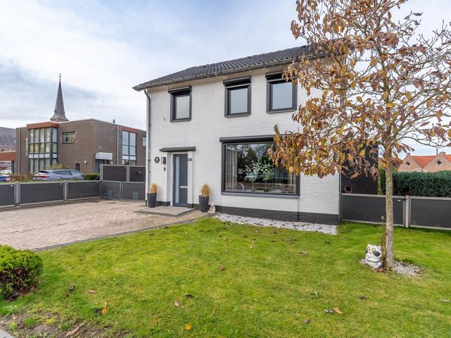 Albionstraat 24, Leunen