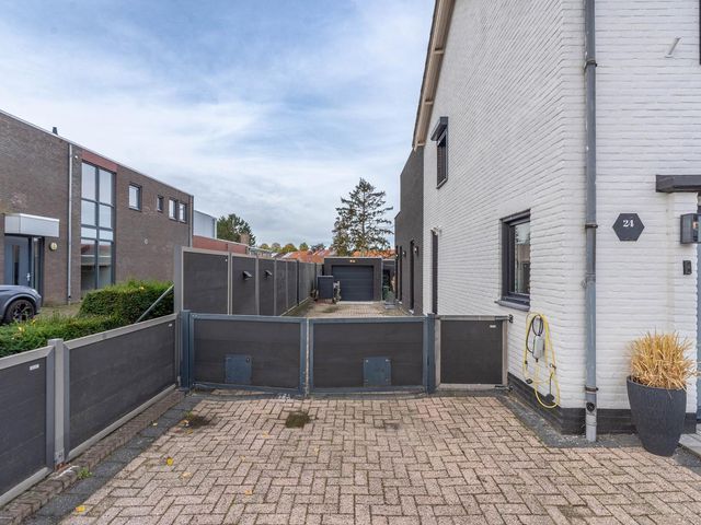 Albionstraat 24, Leunen