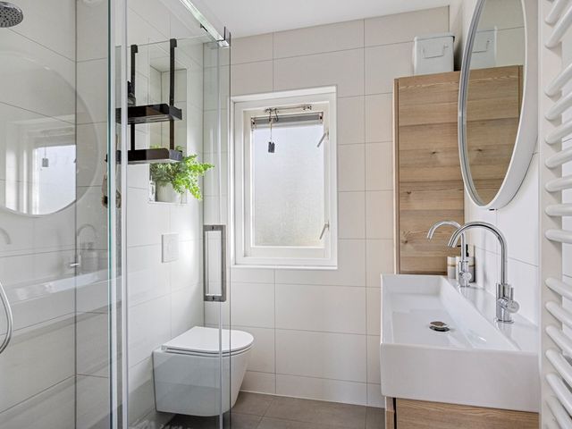 Klompenmaker 19, Oud-Beijerland