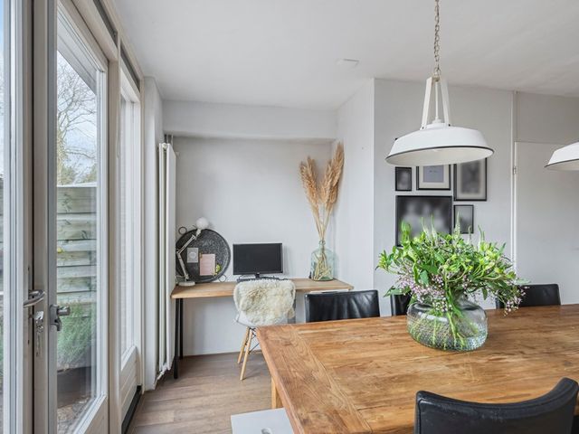 Klompenmaker 19, Oud-Beijerland