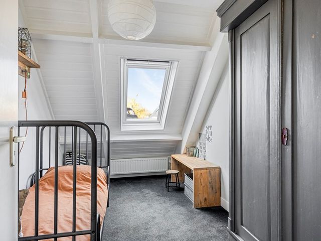 Klompenmaker 19, Oud-Beijerland