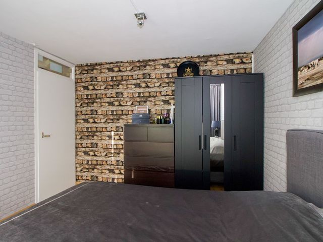 Van Anrooyplein 8, Bunschoten-Spakenburg