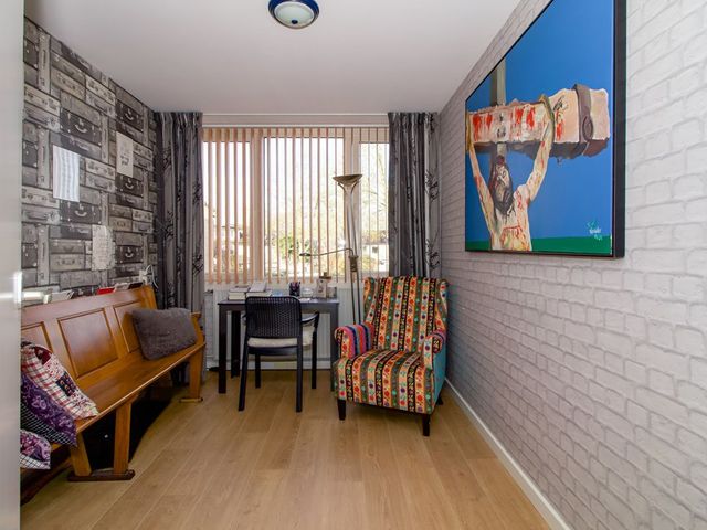 Van Anrooyplein 8, Bunschoten-Spakenburg