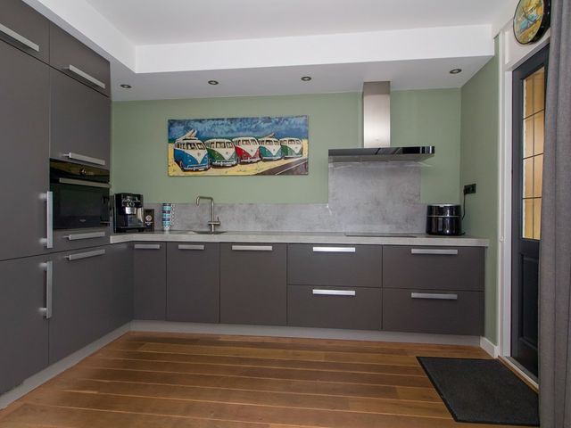 Van Anrooyplein 8, Bunschoten-Spakenburg