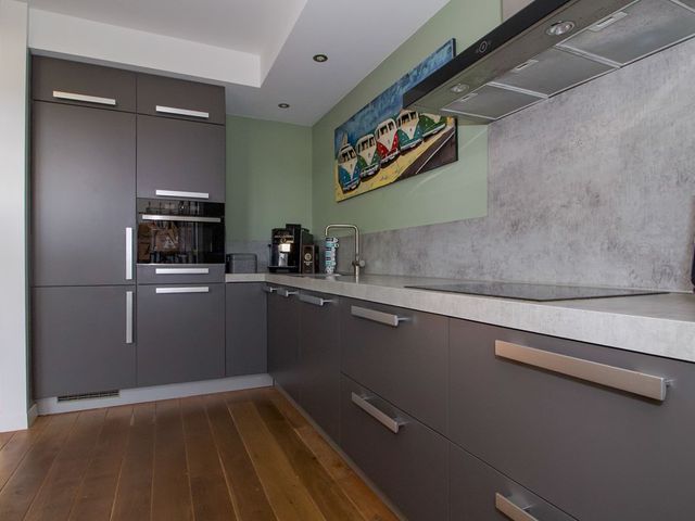 Van Anrooyplein 8, Bunschoten-Spakenburg