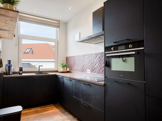 Bergweg 147A, Rotterdam