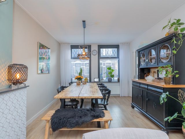 van der Veldstraat 5, Lisse