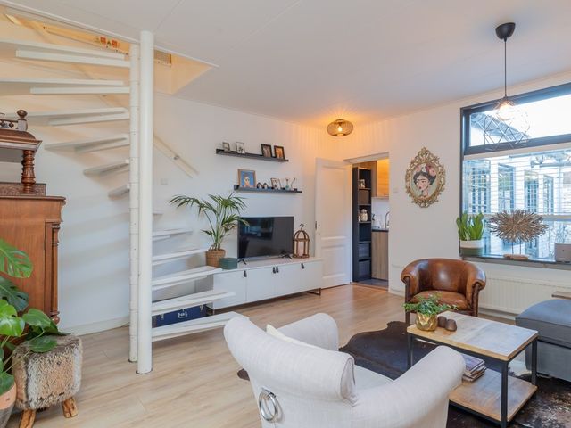 van der Veldstraat 5, Lisse