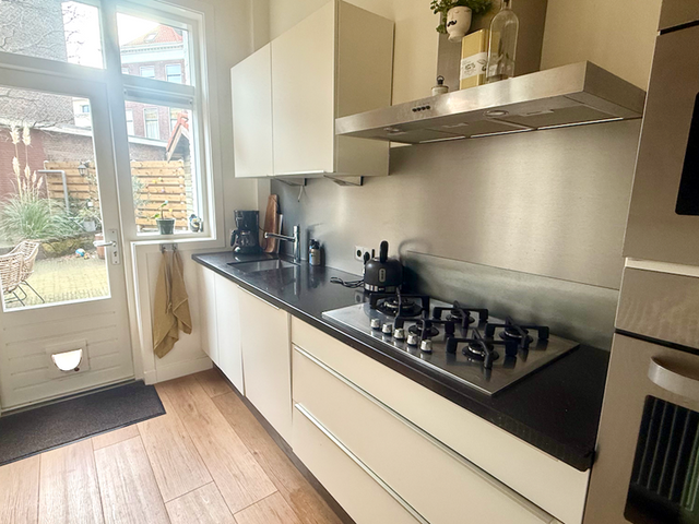 Vondelstraat 80, Den Haag