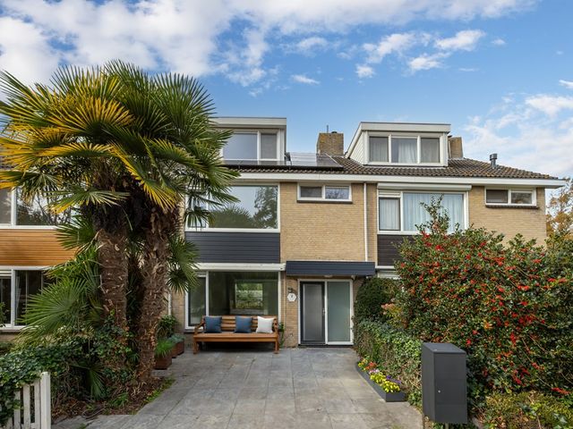 Graaf Adolflaan 2, Leidschendam