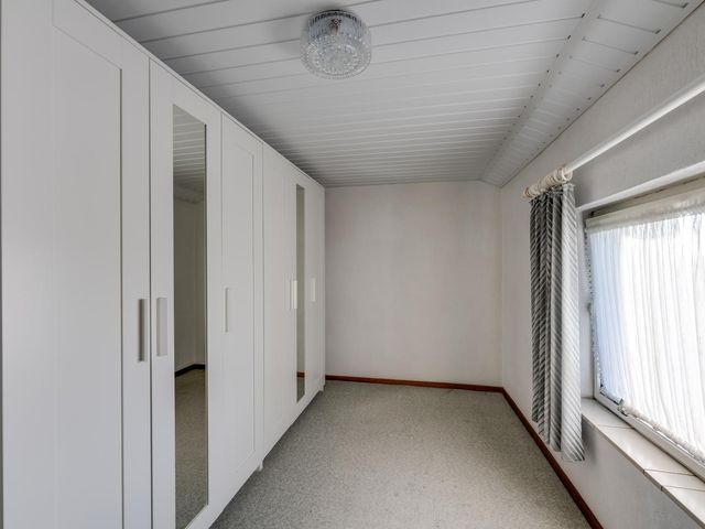 Elzenstraat 12, St. Willebrord