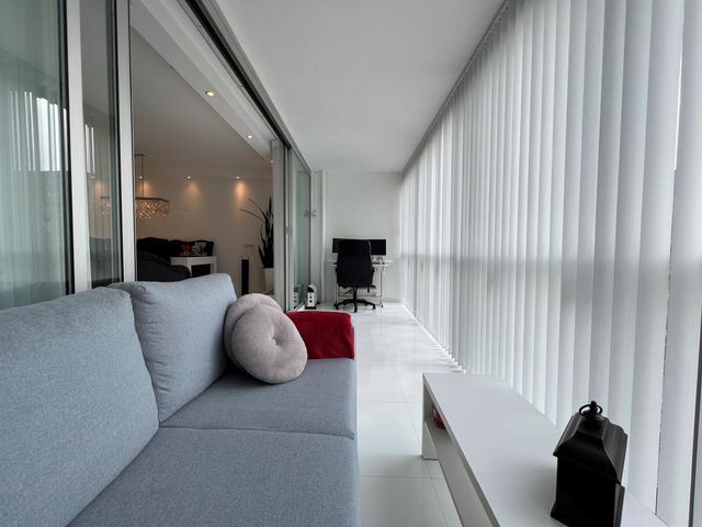 Laan op Zuid 736, Rotterdam