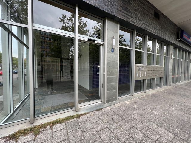 Laan op Zuid 736, Rotterdam