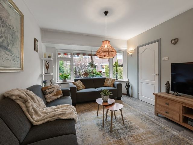 Agavestraat 11, Krommenie