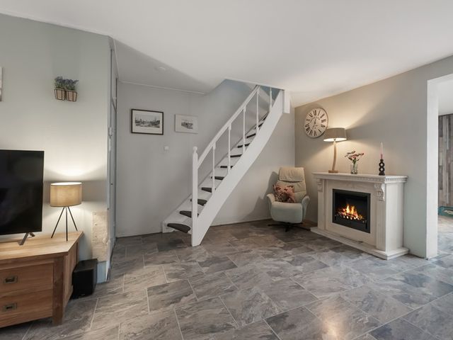 Agavestraat 11, Krommenie