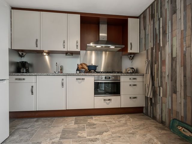 Agavestraat 11, Krommenie