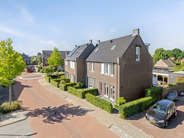 Herman de Ruijterstraat 12, Poederoijen