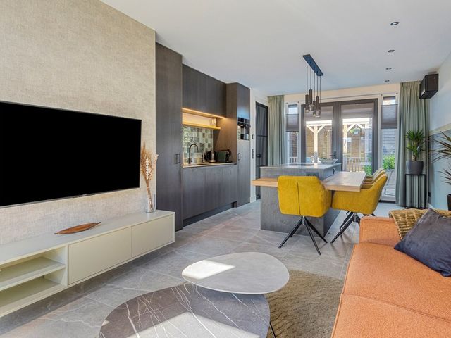 Herman de Ruijterstraat 12, Poederoijen