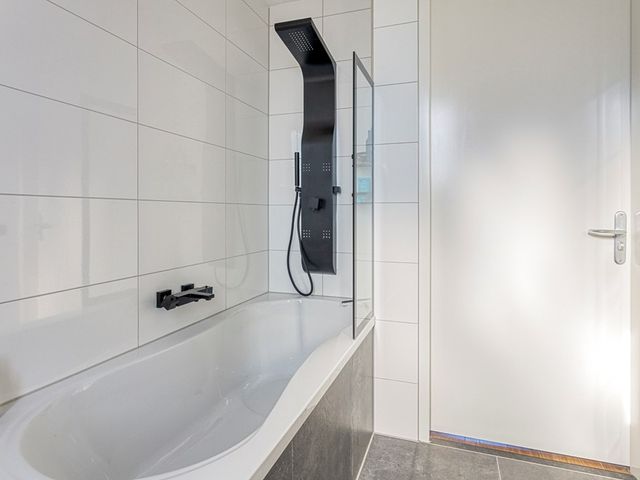 Herman de Ruijterstraat 12, Poederoijen