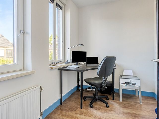 Herman de Ruijterstraat 12, Poederoijen