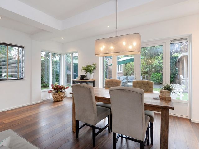 Zwanenlaan 12, 's-Gravenhage