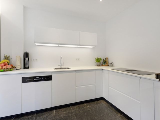 Zwanenlaan 12, 's-Gravenhage