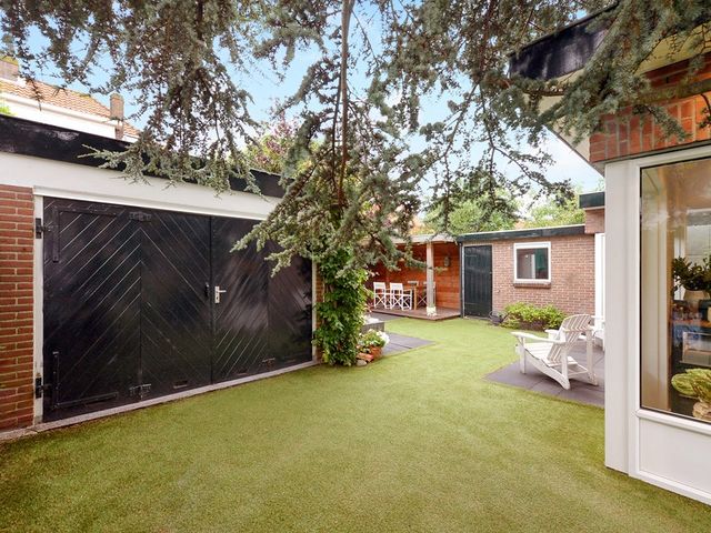 Zwanenlaan 12, 's-Gravenhage