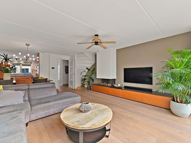 Hondsdraf 21, Maasland