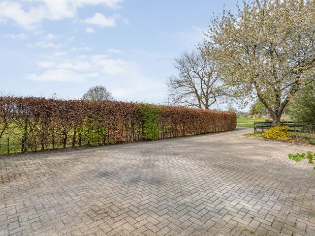 Schoolpad 7, Noordscheschut