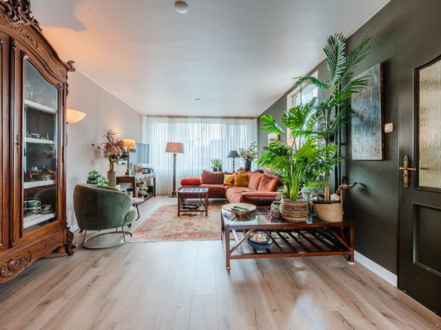 Constantijnlaan 11, Posterholt