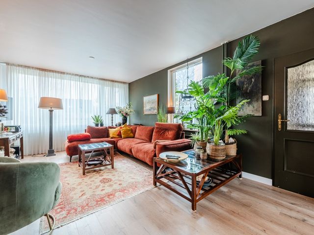 Constantijnlaan 11, Posterholt