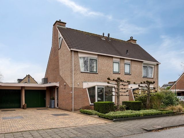 Componistensingel 38, Veenendaal
