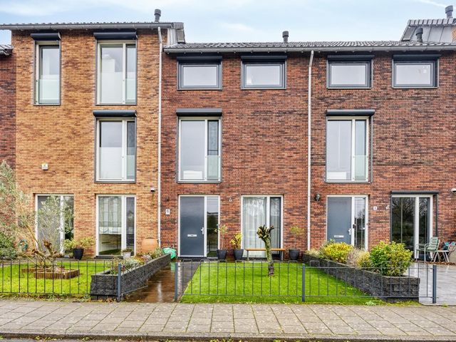 Vuursteen 6, Beverwijk