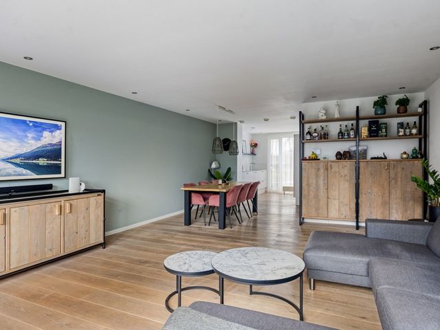 Vuursteen 6, Beverwijk