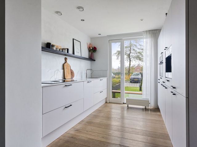 Vuursteen 6, Beverwijk