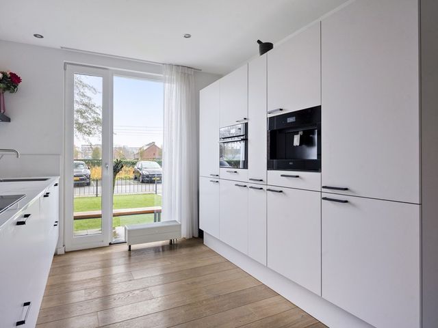 Vuursteen 6, Beverwijk