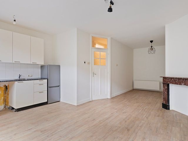 Luzacstraat 11B, Rotterdam