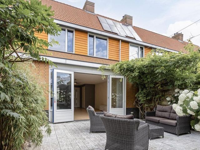 Salamander 75, Amstelveen