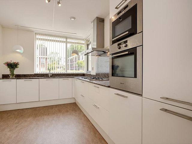 Salamander 75, Amstelveen